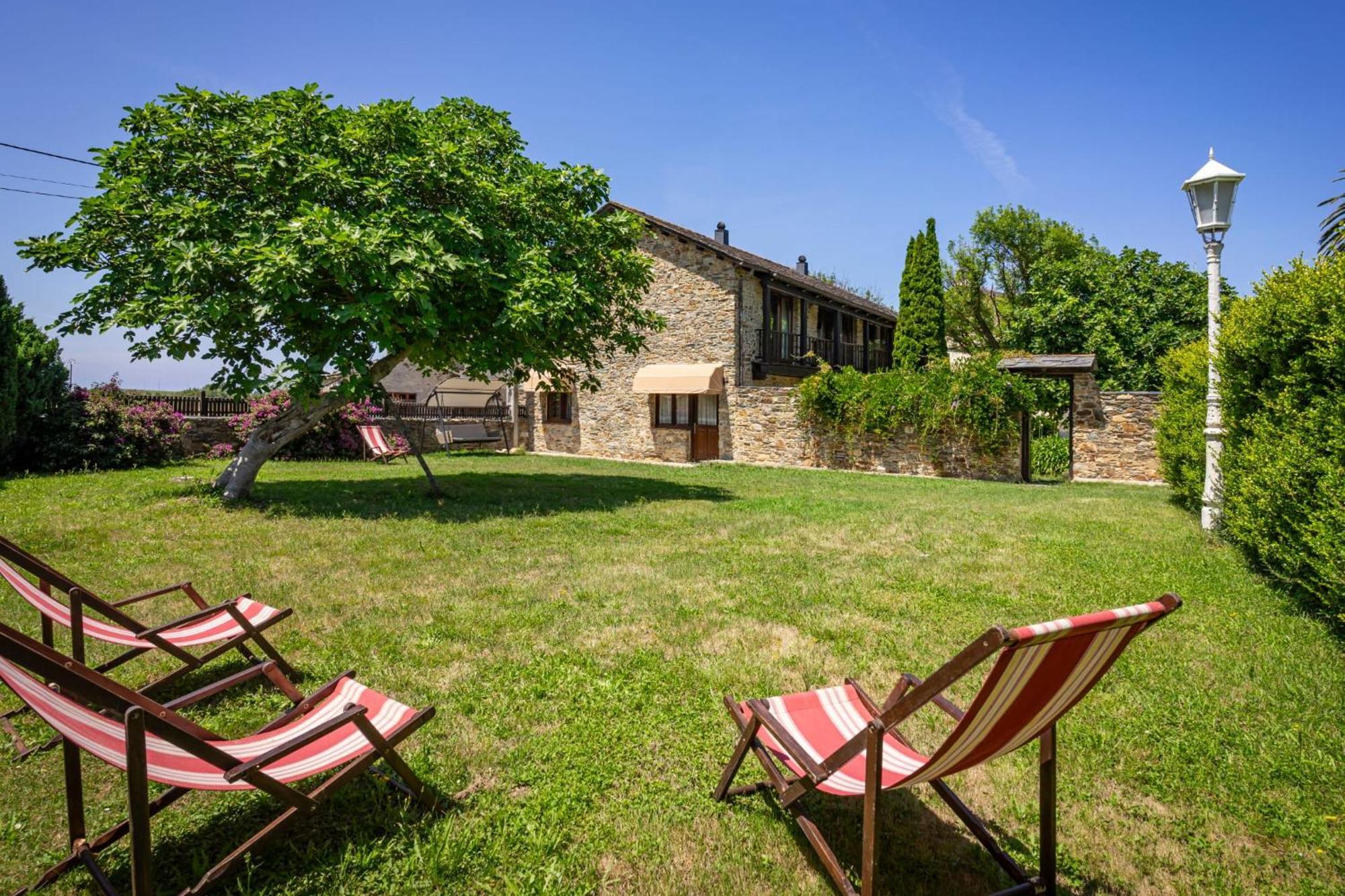Casa Peleyon Bed & Breakfast Castropol Exterior foto